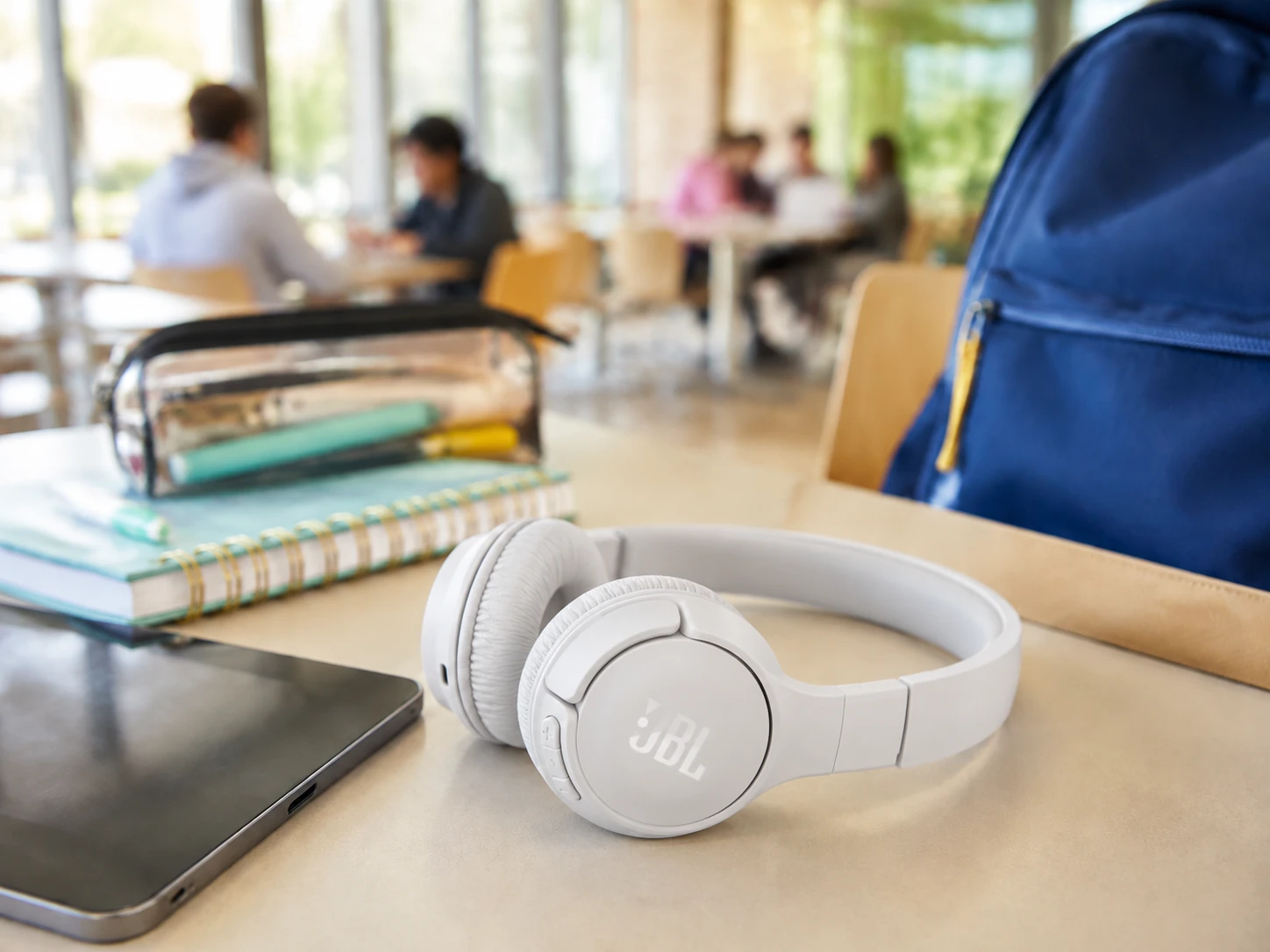 JBL Tune 520BT Wireless On-Ear Headphones - 57H
                    Battery